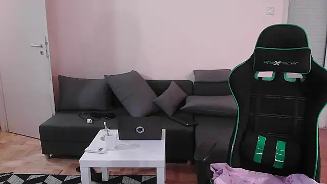 Snapshot of DickStaza chatting on 10-01-25, 03:40 DickStaza online show from 10-01-25, 03:40