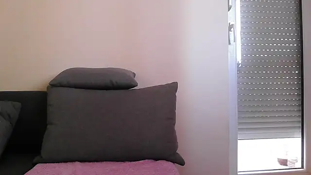 Snapshot of DickStaza chatting on 10-29-25, 10:28 DickStaza online show from 10-29-25, 10:28