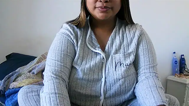 Snapshot of ArisaGonzalez chatting on 10-06-25, 10:34 ArisaGonzalez online show from 10-06-25, 10:34