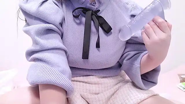 x--Miu--x online show from 12-17-24, 11:39