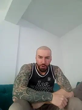 AronGrant online show from 12-22-24, 07:22