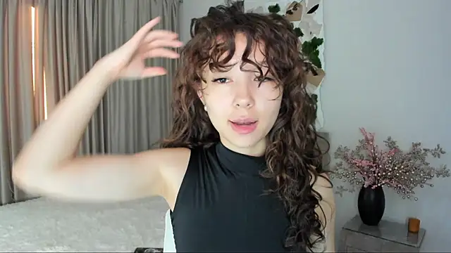 AgnieszkaBanana online show from 03-21-25, 04:06