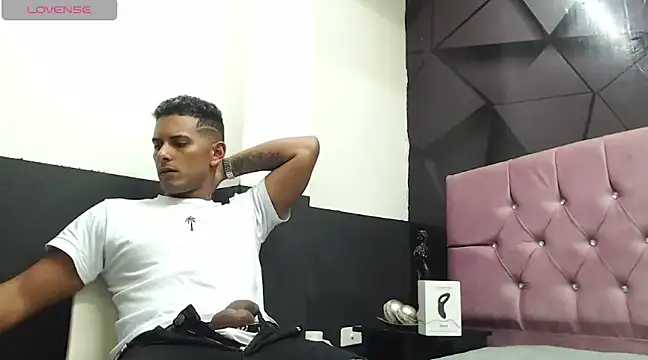 Chris Dick23 online show from 12-18-24, 08:53