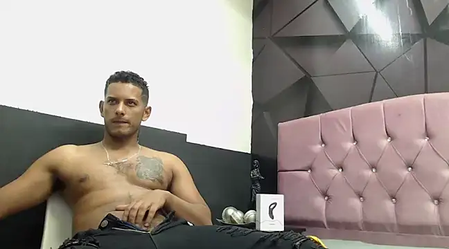 Chris Dick23 online show from 12-21-24, 07:56