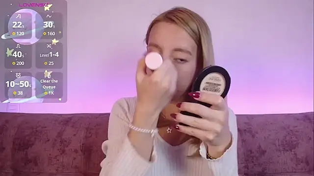 Miiaa doll online show from 09-25-25, 12:36