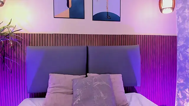 Snapshot of NicolleeEvanss chatting on 03-07-26, 11:07 NicolleeEvanss online show from 03-07-26, 11:07