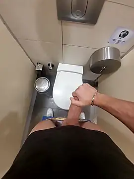 Snapshot of sevvvvsevvvv1 chatting on 02-04-26, 11:38 sevvvvsevvvv1 online show from 02-04-26, 11:38