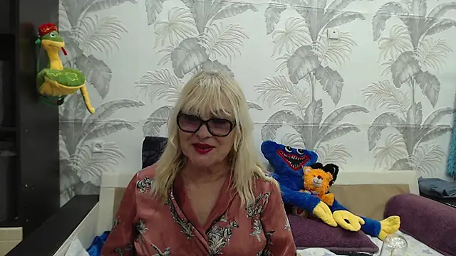 CamDiva113 online show from 03-21-25, 10:39