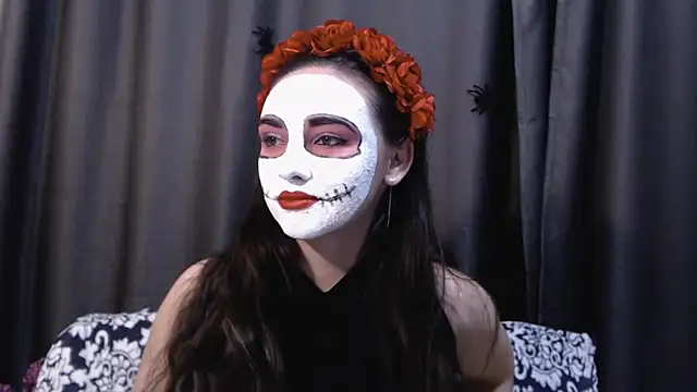 Snapshot of StacyMind chatting on 10-31-25, 05:25 StacyMind online show from 10-31-25, 05:25