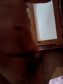 Snapshot of niko5326 chatting on 01-15-25, 01:41 niko5326 online show from 01-15-25, 01:41