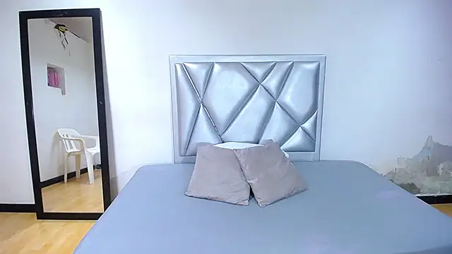 exotic karmella online show from 02-18-25, 08:36