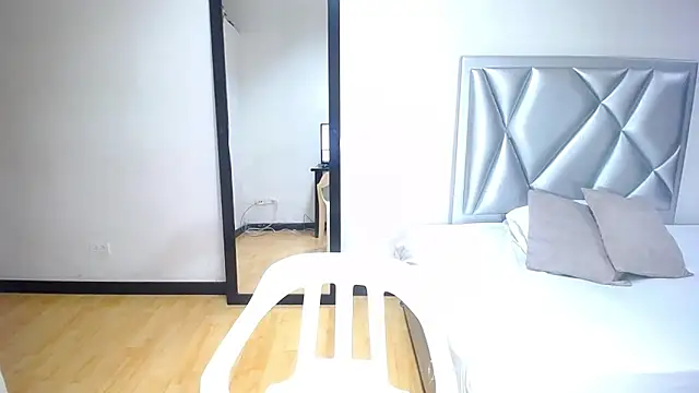 exotic karmella online show from 02-21-25, 09:32