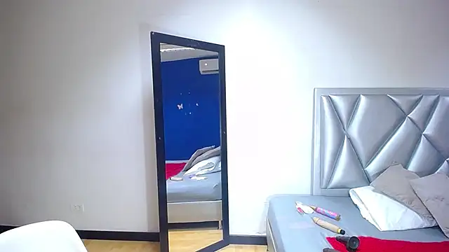 exotic karmella online show from 03-06-25, 08:37