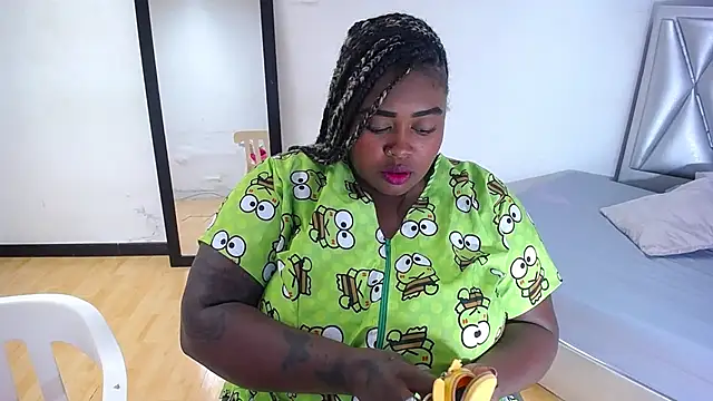 exotic karmella online show from 10-06-25, 08:28