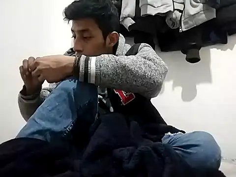 Flaquito pitudo online show from 12-31-24, 11:09