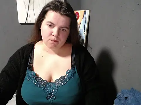 Snapshot of so_shy chatting on 01-18-25, 10:28 so shy online show from 01-18-25, 10:28