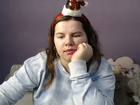 so shy online show from 12-18-25, 07:47