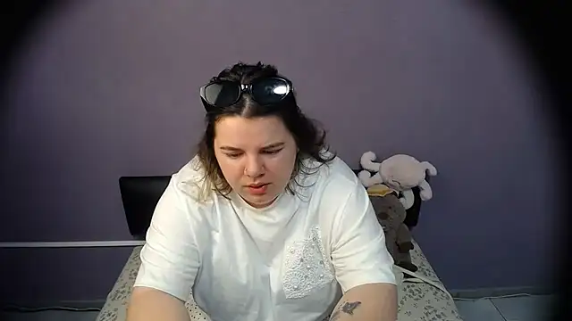 so shy online show from 06-24-26, 06:01
