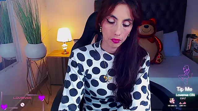 candy summer28 online show from 03-04-25, 10:16