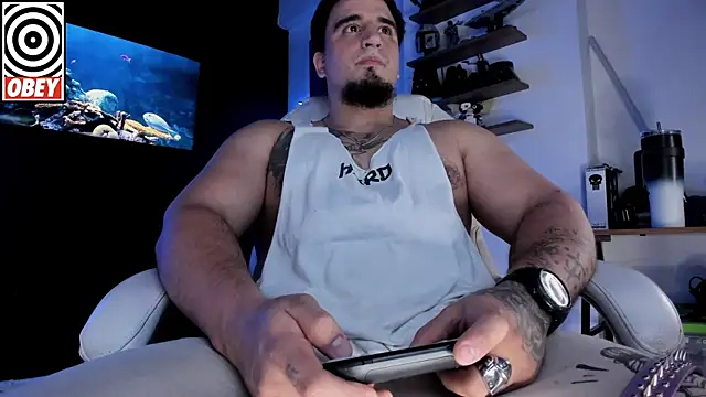 kingbear777 online show from 09-28-25, 05:02