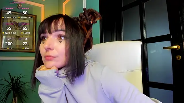 Snapshot of 1Munique chatting on 09-30-25, 03:39 1Munique online show from 09-30-25, 03:39