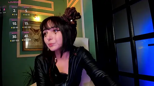 Snapshot of 1Munique chatting on 10-06-25, 12:24 1Munique online show from 10-06-25, 12:24