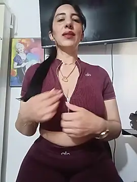 Snapshot of christine-x chatting on 05-16-26, 01:43 christine-x online show from 05-16-26, 01:43