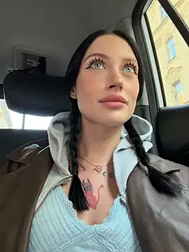 Melissa crazy online show from 04-21-26, 04:12