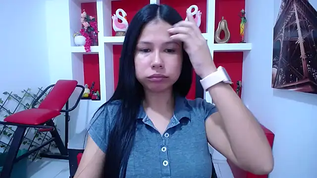 Letty Plugxo online show from 10-15-25, 12:05