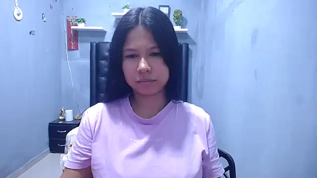 Snapshot of Letty_Plugxo chatting on 03-18-26, 02:42 Letty Plugxo online show from 03-18-26, 02:42