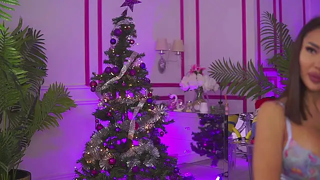 MissMooon online show from 12-25-24, 07:03