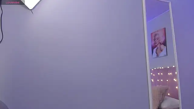 ScarletGV online show from 06-15-26, 03:42
