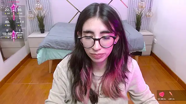 Snapshot of LenaRoses chatting on 12-04-25, 05:32 LenaRoses online show from 12-04-25, 05:32