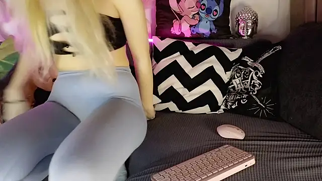 nicollewetpussy online show from 02-13-25, 04:39