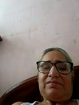  candi online show from 11-08-25, 11:54