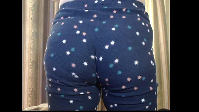 amorelara online show from 10-19-25, 08:04