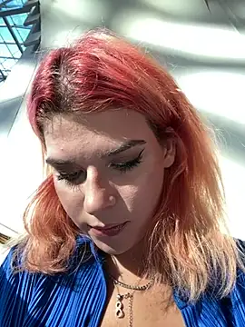 RiriRoseey online show from 12-18-24, 11:45