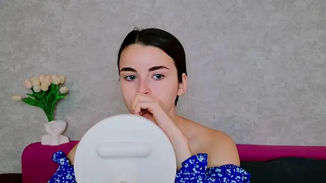 Miss Arwen online show from 09-23-25, 03:42