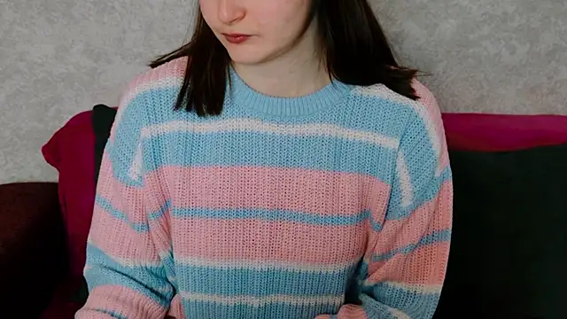 Miss Arwen online show from 11-21-25, 04:22