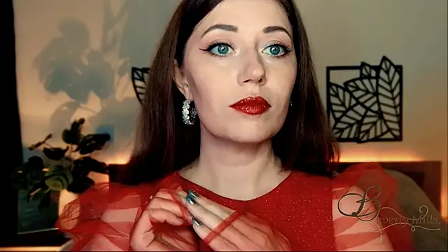 MissBeverlyMills online show from 12-08-24, 11:46