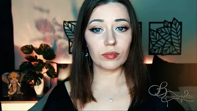 MissBeverlyMills online show from 02-10-25, 05:41