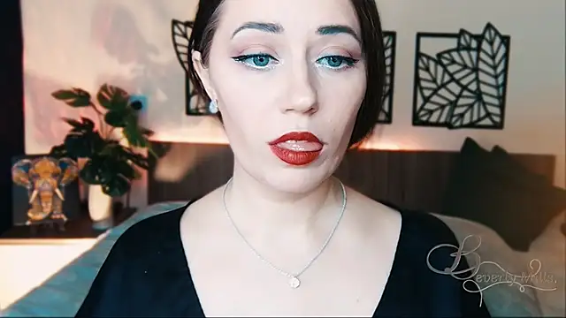 MissBeverlyMills online show from 02-21-25, 11:01