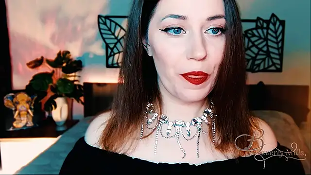 MissBeverlyMills online show from 03-01-25, 10:55