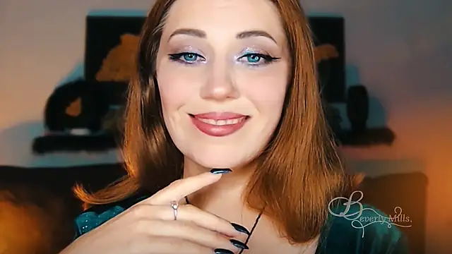 MissBeverlyMills online show from 09-24-25, 07:39