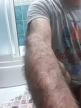 Snapshot of takcikarr chatting on 10-10-25, 04:11 takcikarr online show from 10-10-25, 04:11