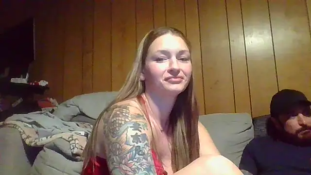 Snapshot of MaggieMayI89 chatting on 01-12-26, 02:17 MaggieMayI89 online show from 01-12-26, 02:17