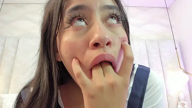 im giselle  online show from 03-17-25, 07:46