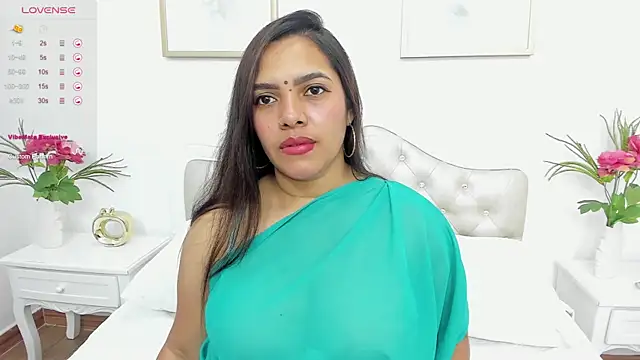 krishaa  online show from 12-23-24, 01:13