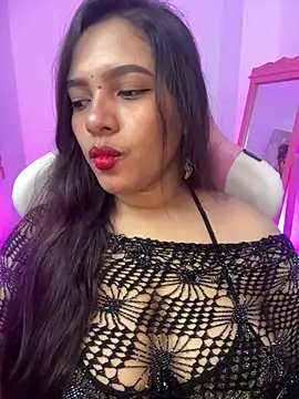 krishaa  online show from 06-24-26, 07:46
