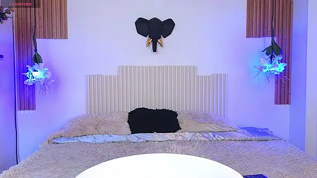 Snapshot of _poison_sweet chatting on 03-03-26, 06:03 poison sweet online show from 03-03-26, 06:03